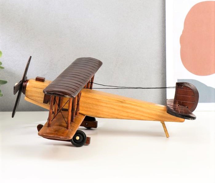 Ретро самолет на лыжах /деревянный 